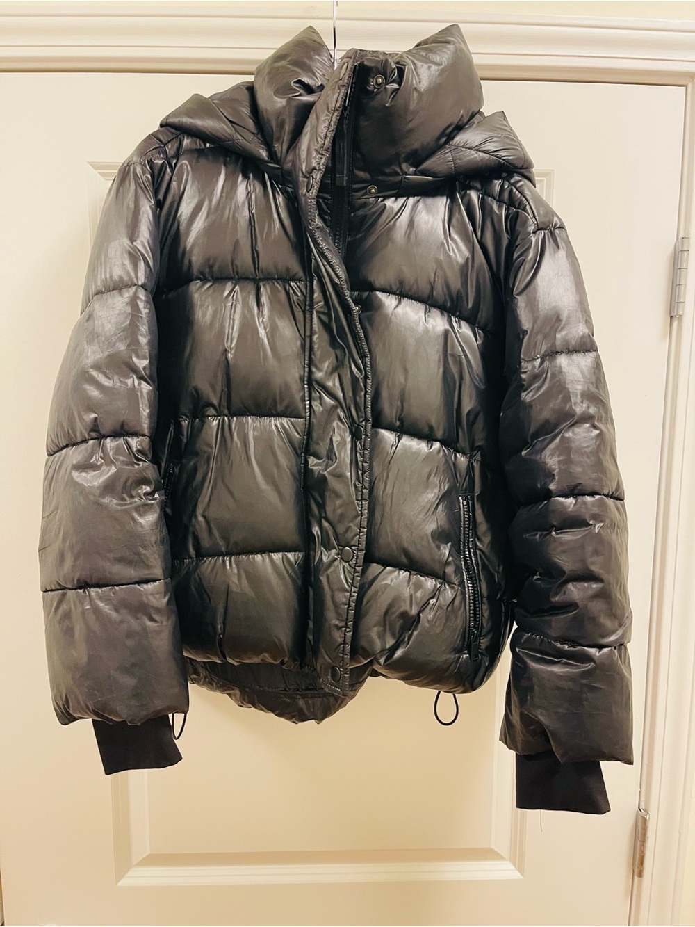 Women’s GAP Hooded Hipster Puffer Black Jacket  Size Large